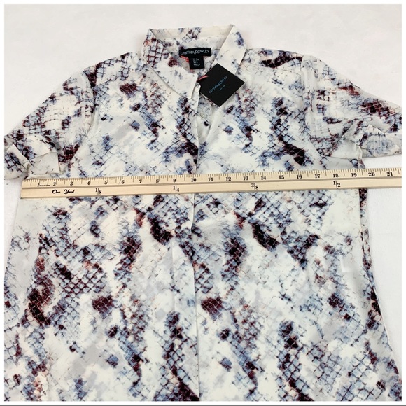 Cynthia Rowley sneak Print button up shirt blouse - Picture 3 of 9